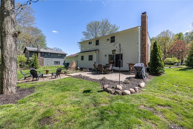 27446 Benwood Circle, North Olmsted, OH 44070