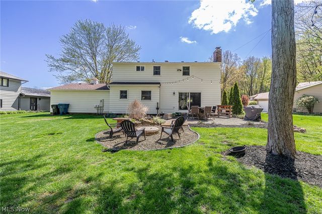 27446 Benwood Circle, North Olmsted, OH 44070