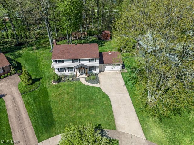 27446 Benwood Circle, North Olmsted, OH 44070