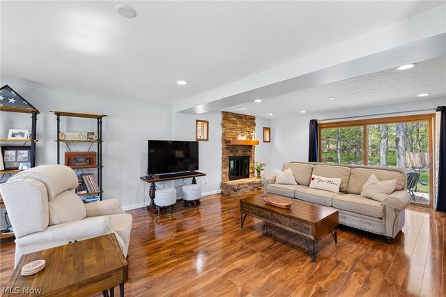 27446 Benwood Circle, North Olmsted, OH 44070