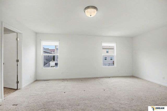 7426 N 88 Street, Omaha, NE 68122