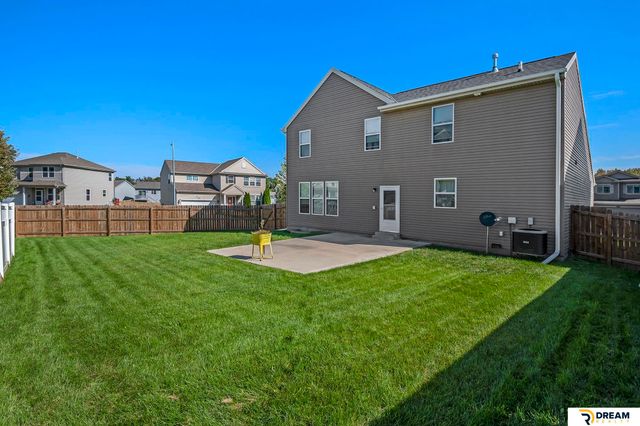 7426 N 88 Street, Omaha, NE 68122