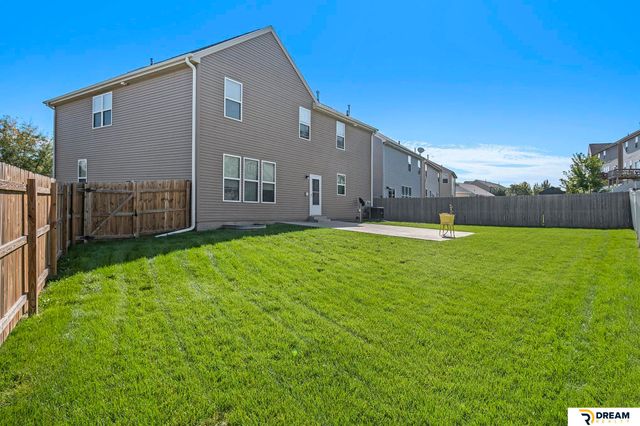 7426 N 88 Street, Omaha, NE 68122