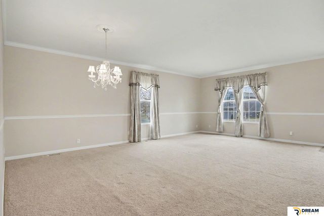 7426 N 88 Street, Omaha, NE 68122