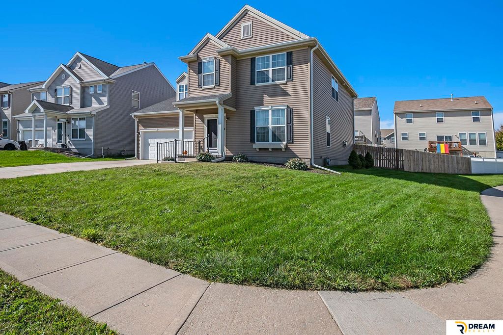 7426 N 88 Street, Omaha, NE 68122