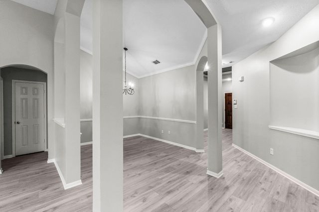 155 N Wimberly Way, Conroe, TX 77385