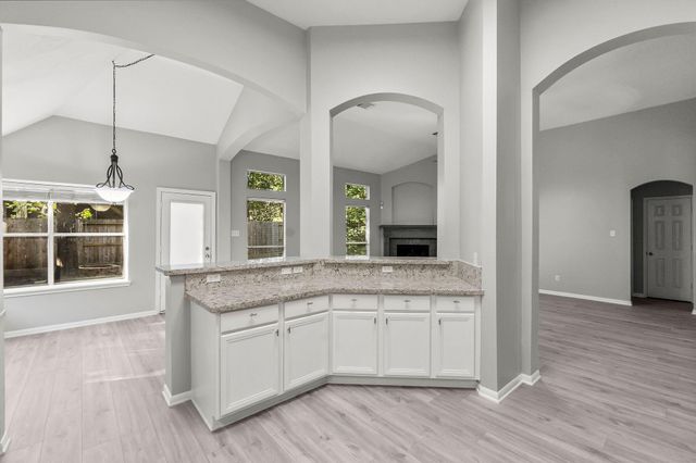 155 N Wimberly Way, Conroe, TX 77385