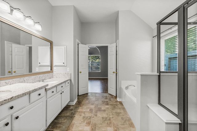 155 N Wimberly Way, Conroe, TX 77385