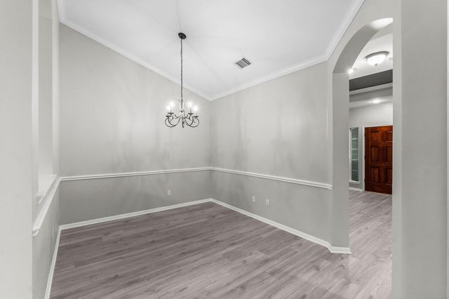 155 N Wimberly Way, Conroe, TX 77385