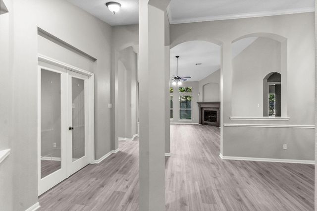 155 N Wimberly Way, Conroe, TX 77385