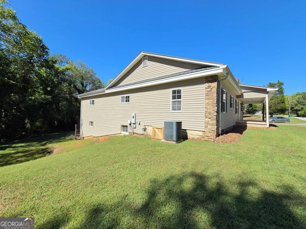 570 Baldwin Falls Road, Baldwin, GA 30511 — photo 3