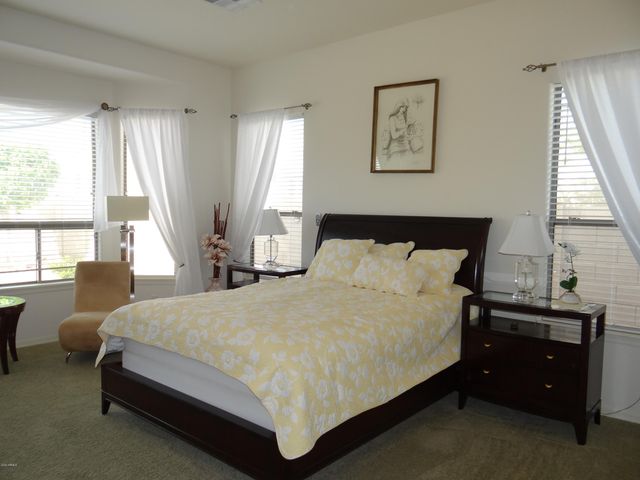 18232 W LAS CRUCES Drive, Goodyear, AZ 85338