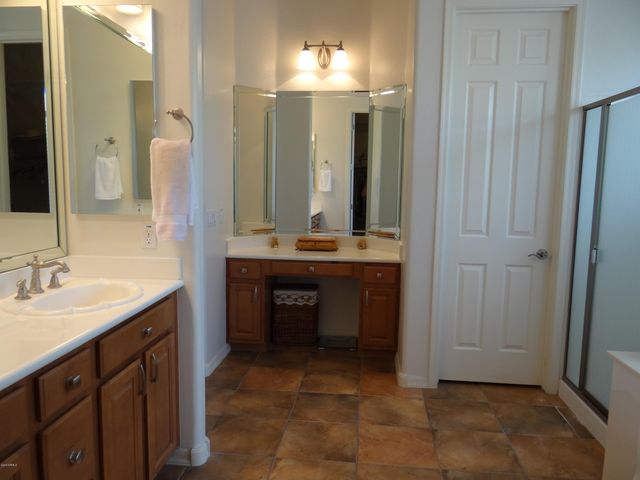 18232 W LAS CRUCES Drive, Goodyear, AZ 85338