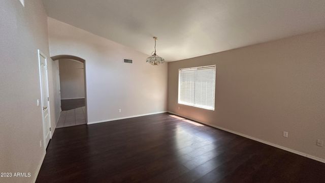 1616 W KESLER Lane, Chandler, AZ 85224