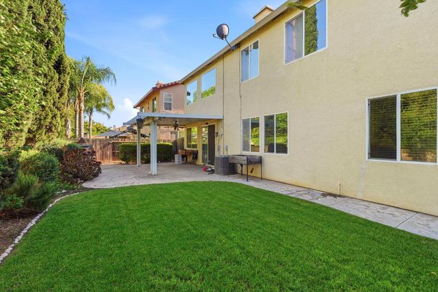 3112 Dovehouse Ln, Modesto, CA 95355