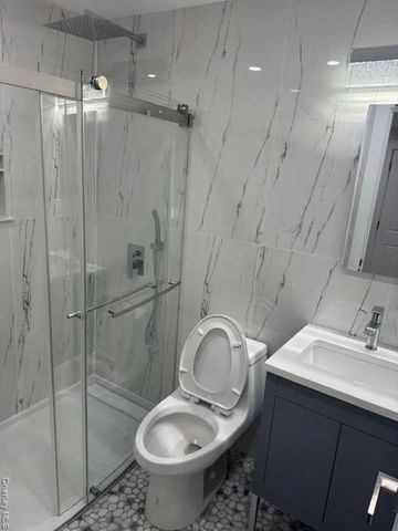 48 Ripple Lane, Levittown, NY 11756