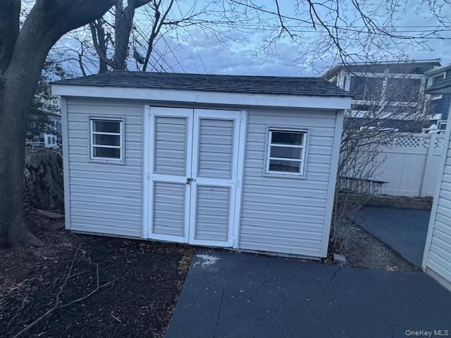 48 Ripple Lane, Levittown, NY 11756