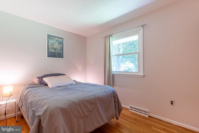 40 GRANVILLE RD, Newark, DE 19711