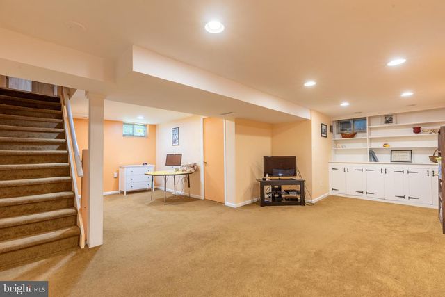 40 GRANVILLE RD, Newark, DE 19711
