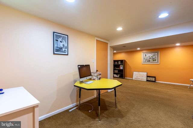 40 GRANVILLE RD, Newark, DE 19711