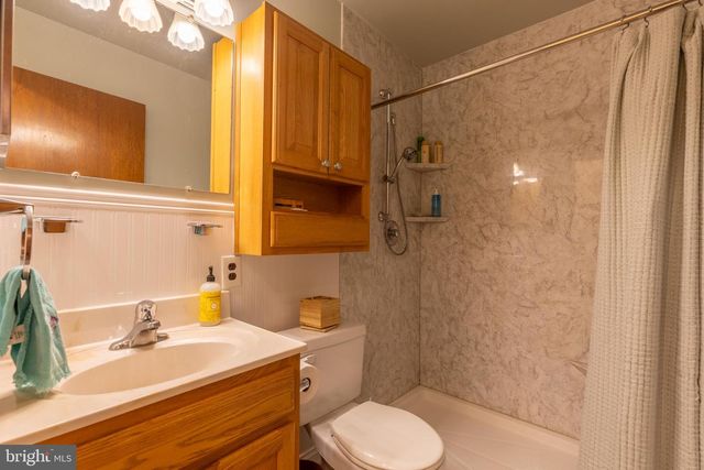 40 GRANVILLE RD, Newark, DE 19711