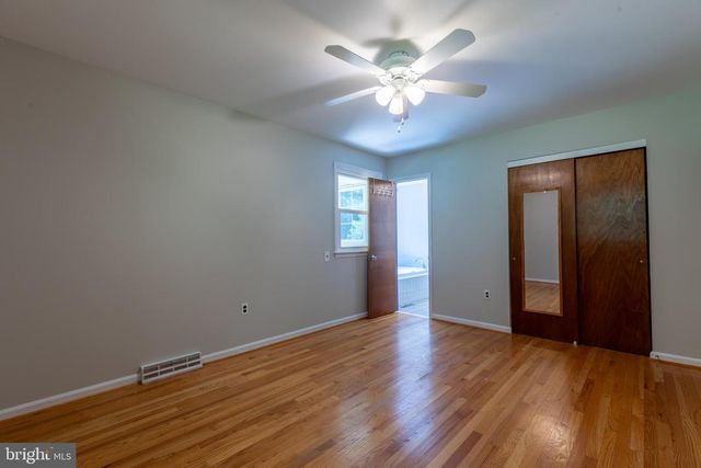 40 GRANVILLE RD, Newark, DE 19711