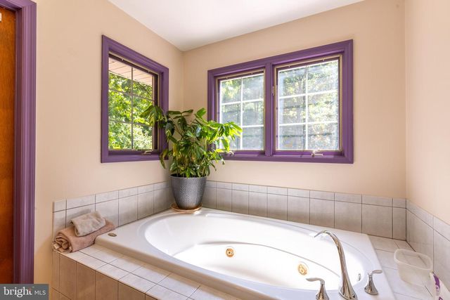 40 GRANVILLE RD, Newark, DE 19711