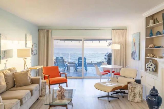 498 Neptune, Encinitas, CA 92024