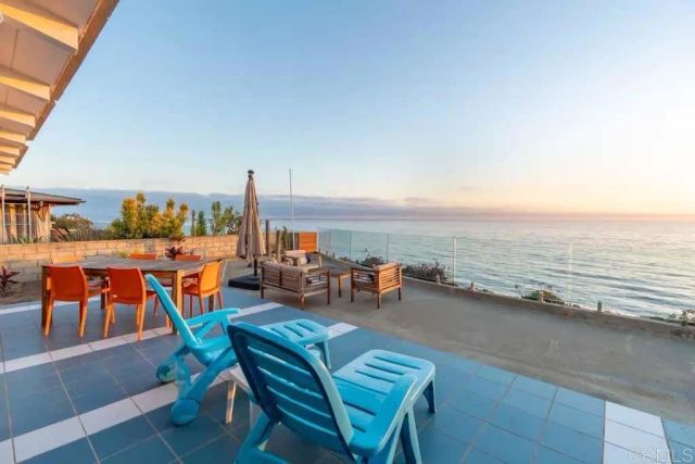 498 Neptune, Encinitas, CA 92024