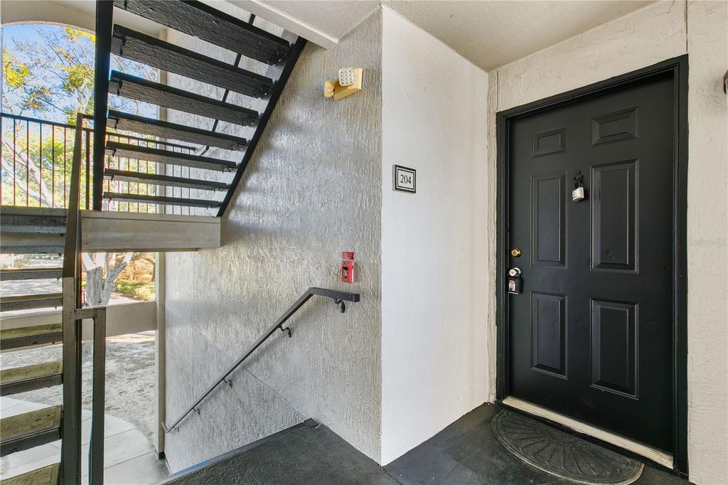 Image 2 of property listing at 7605 PISSARRO DRIVE 13204, Orlando, FL 32819