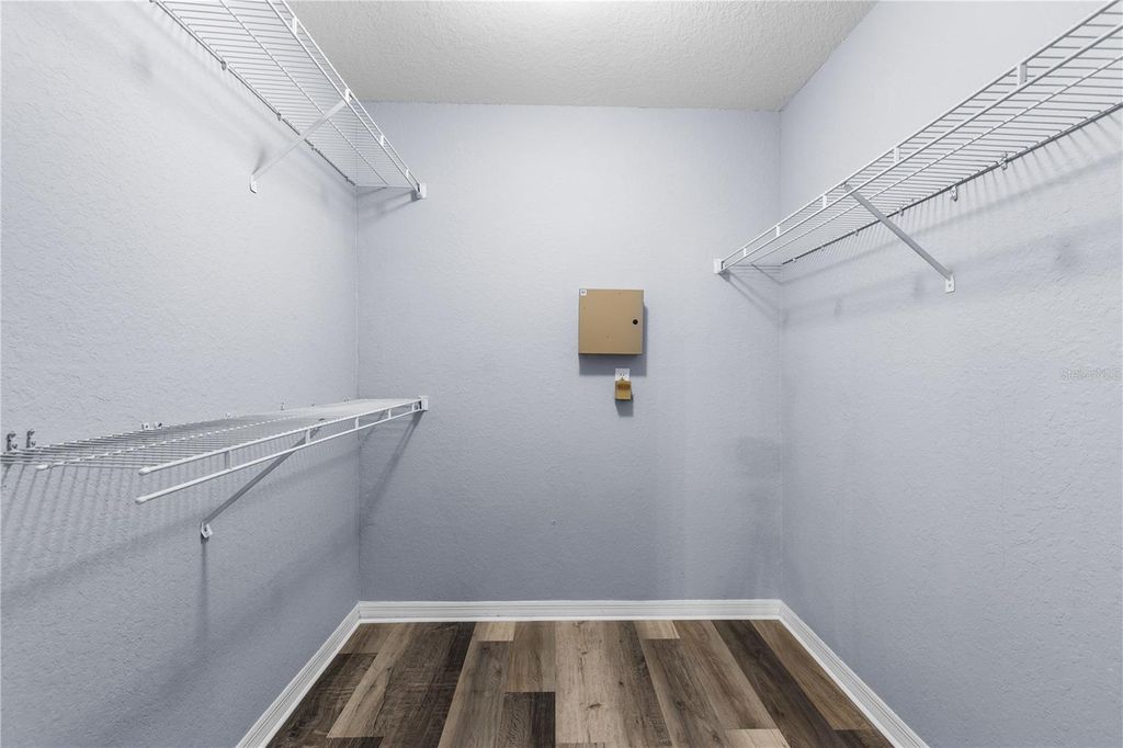 Image 20 of property listing at 7605 PISSARRO DRIVE 13204, Orlando, FL 32819