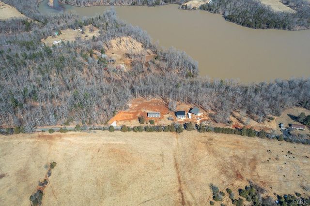 2 Turkey Mountain Rd, Amherst, VA 24521