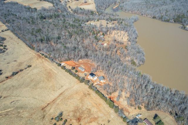 2 Turkey Mountain Rd, Amherst, VA 24521