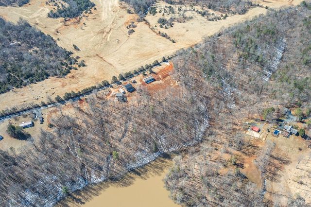 2 Turkey Mountain Rd, Amherst, VA 24521
