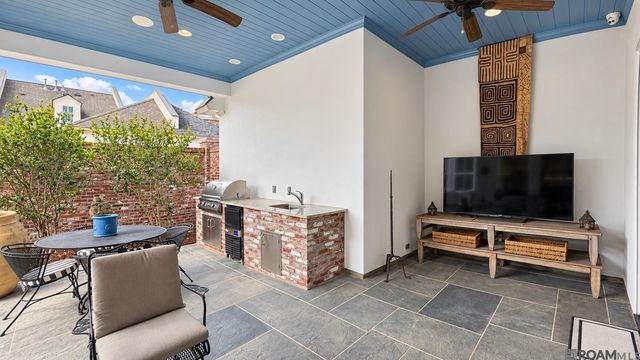 8215 Willow Grove Blvd, Baton Rouge, LA 70810