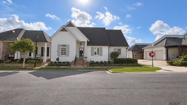 8215 Willow Grove Blvd, Baton Rouge, LA 70810