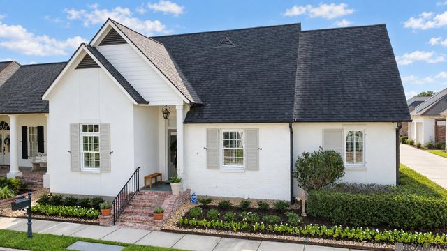 8215 Willow Grove Blvd, Baton Rouge, LA 70810