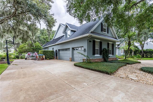 34317 WINDLEY CIRCLE, Eustis, FL 32726