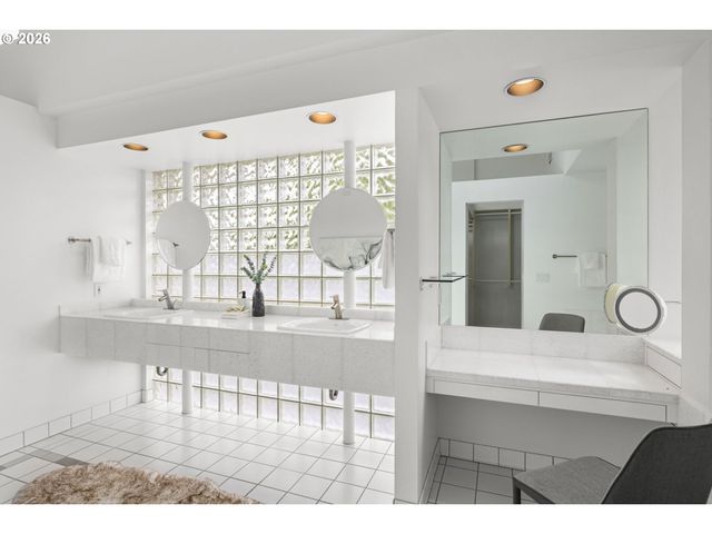 1775 Nw 93RD Pl, Portland, OR 97229