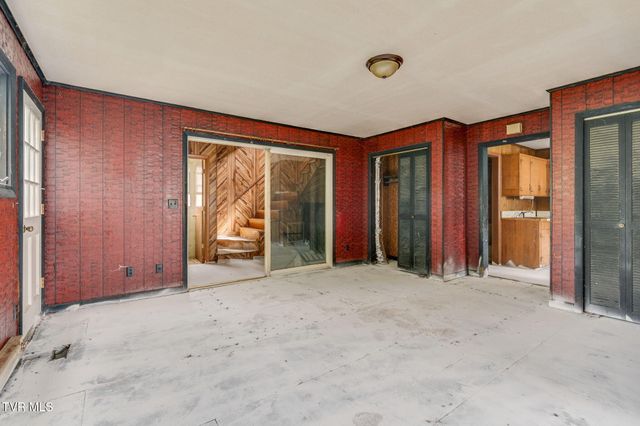 2909 Bay Street, Bristol, TN 37620