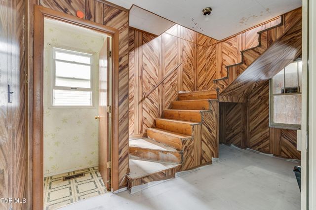 2909 Bay Street, Bristol, TN 37620