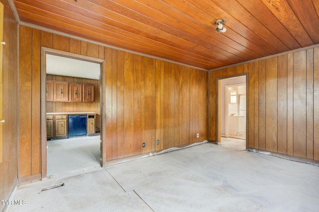 2909 Bay Street, Bristol, TN 37620