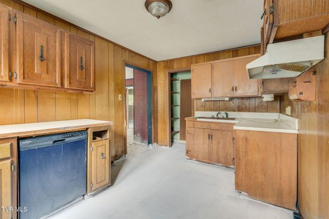 2909 Bay Street, Bristol, TN 37620