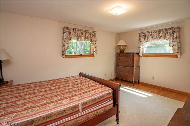 511 Bachtel Street SE, North Canton, OH 44720