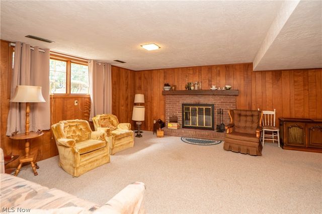 511 Bachtel Street SE, North Canton, OH 44720