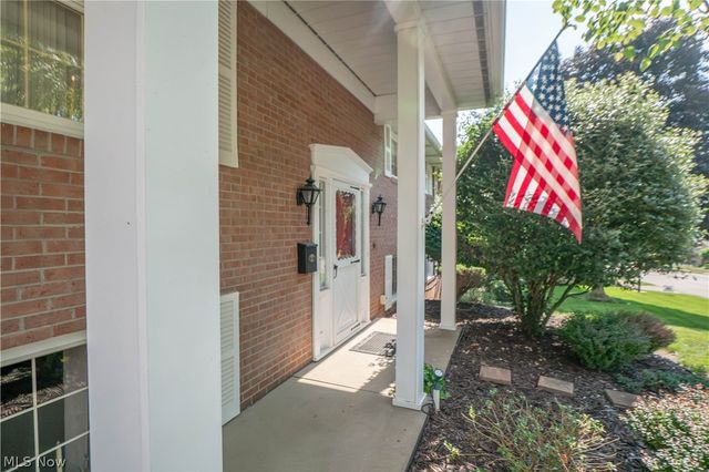511 Bachtel Street SE, North Canton, OH 44720