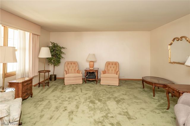 511 Bachtel Street SE, North Canton, OH 44720