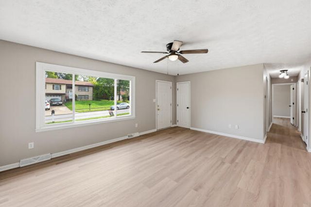1304 Canonero Drive, Lexington, KY 40517