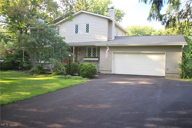 42820 Dellefield Road, Elyria, OH 44035