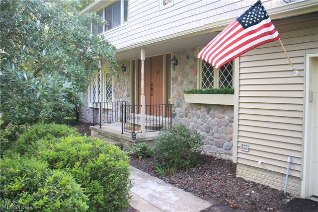 42820 Dellefield Road, Elyria, OH 44035